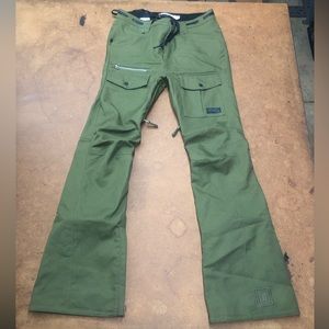 L1 Premium Goods Men’s Snowboarding Pants - Slim Fit